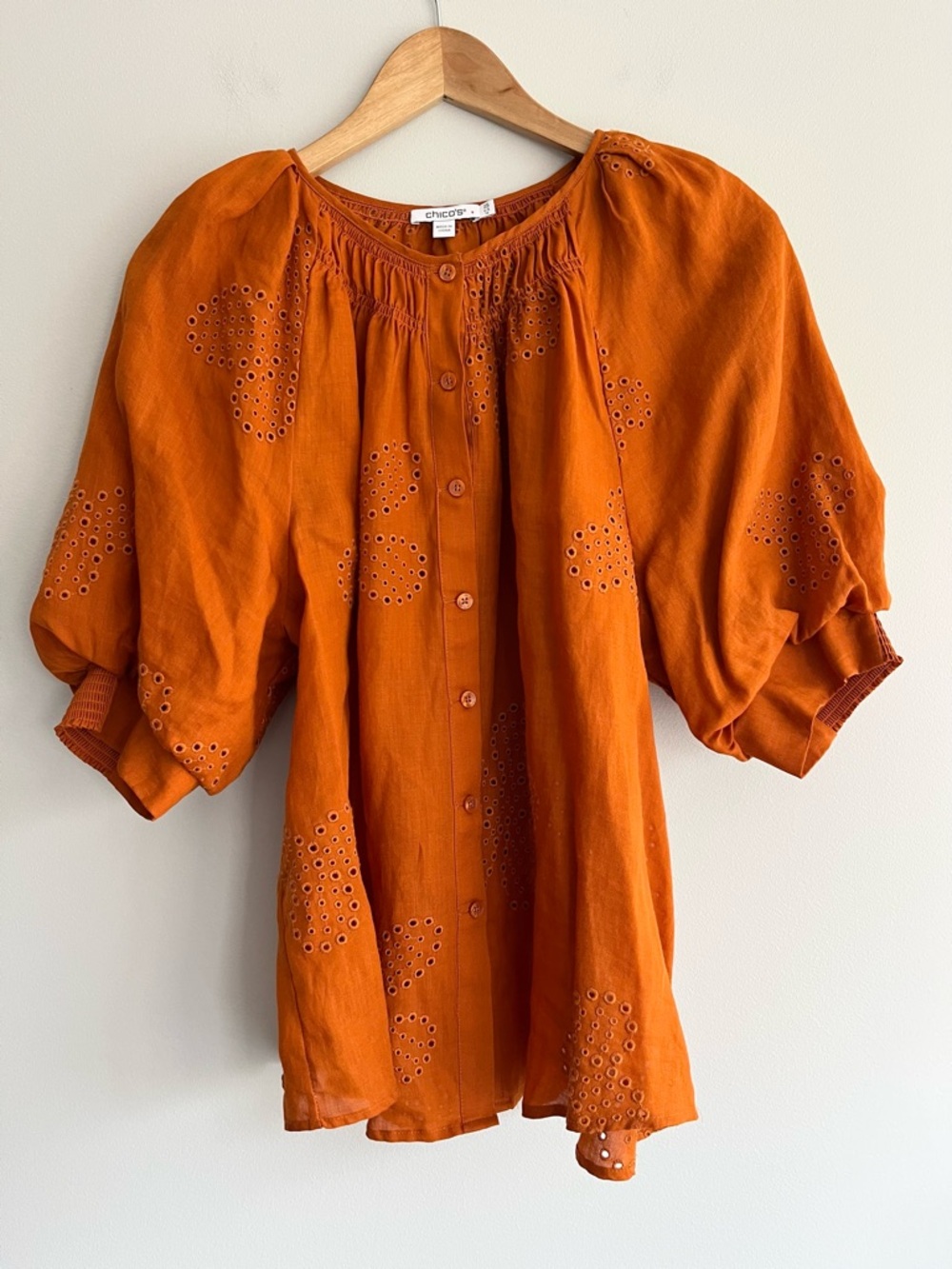 Chico's Rust Orange Eyelet Button-Front Puff Sleeve Blouse size 14